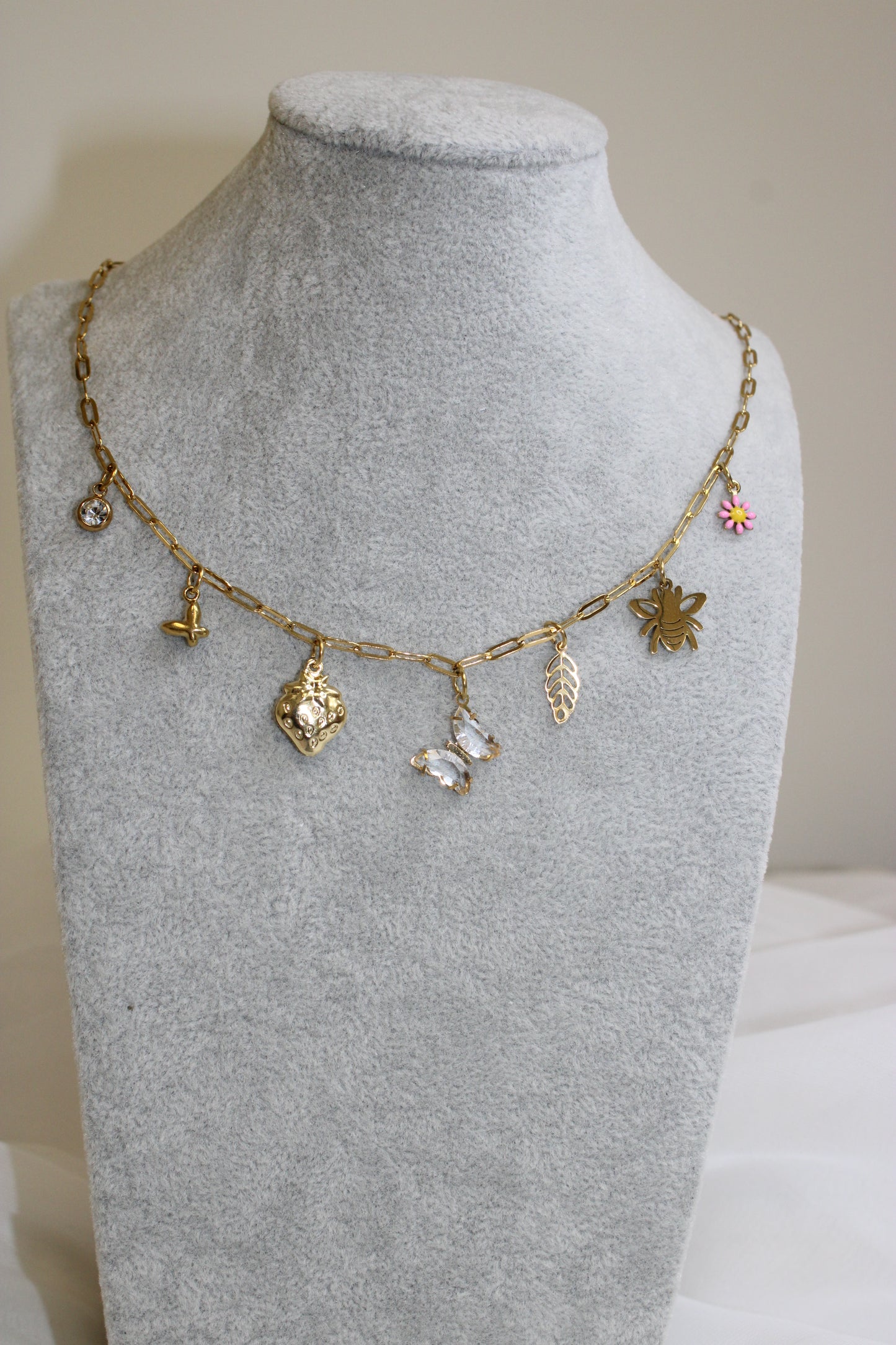 "Elina" Charm Party Box