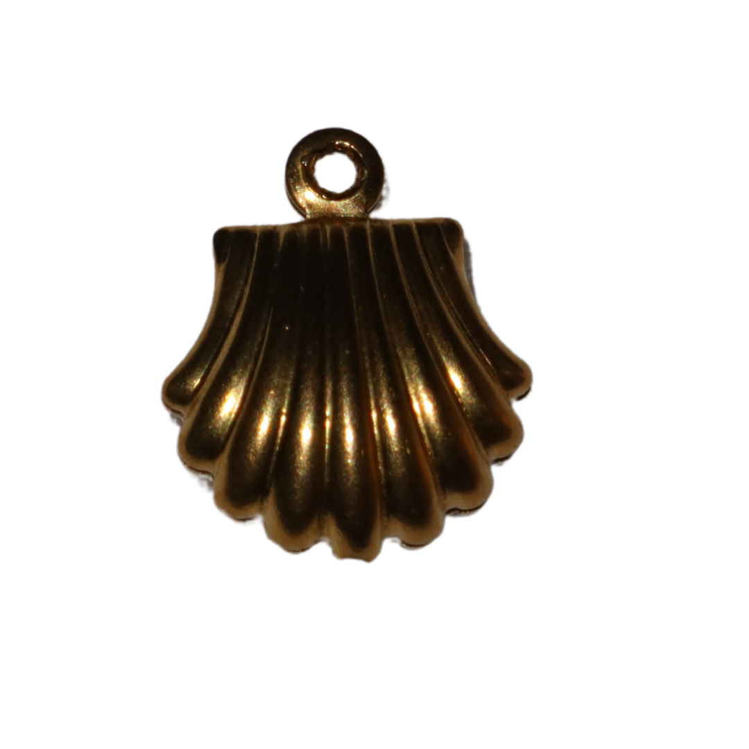 Clam Shell Charm