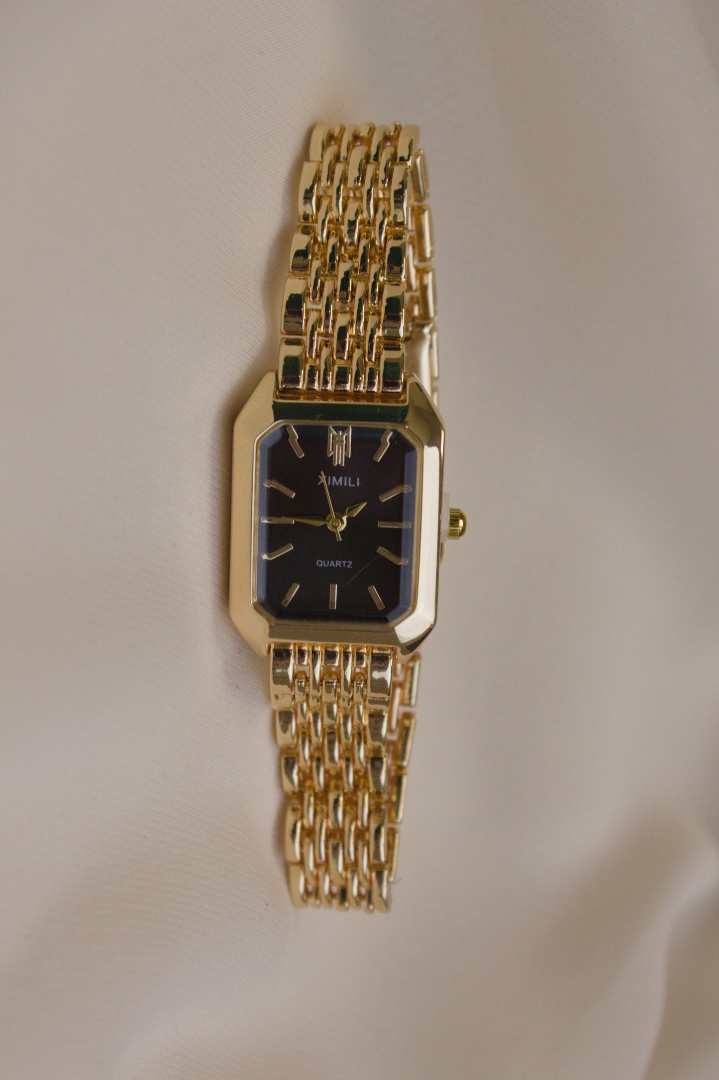 BS Gold Oval Rainbow Infinity-Link Watch (photo 9)