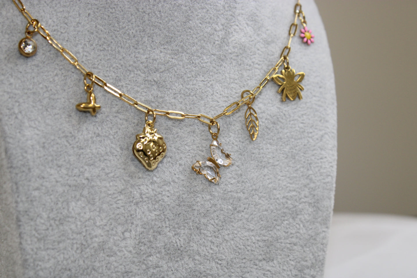 "Elina" Charm Party Box