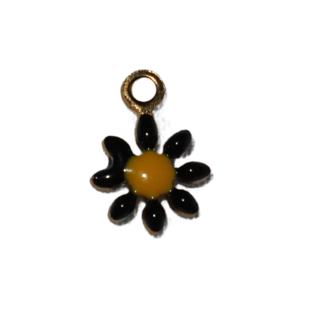 Enamel Small Daisy Charm