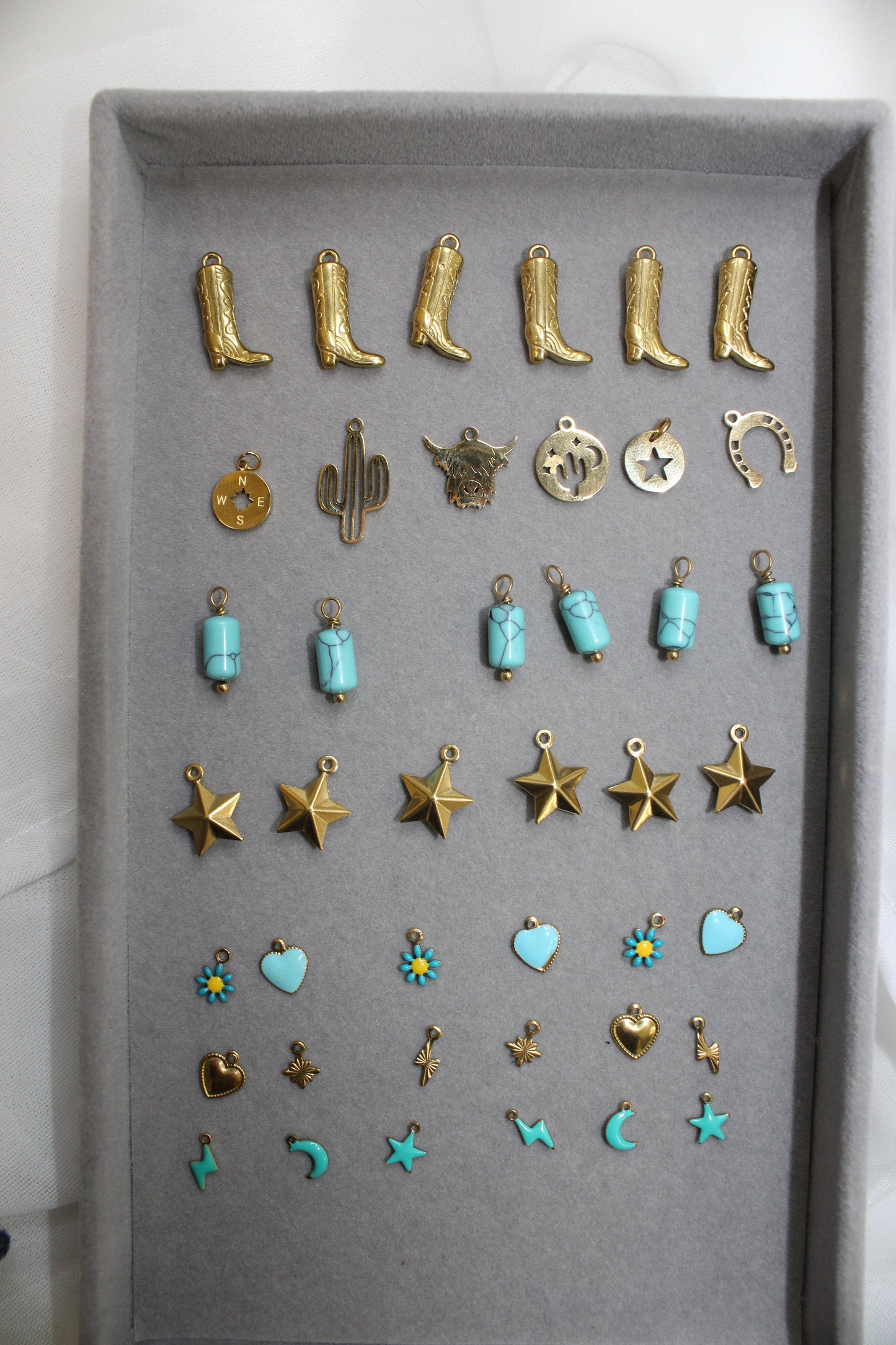 "Savanah" Charm Party Box