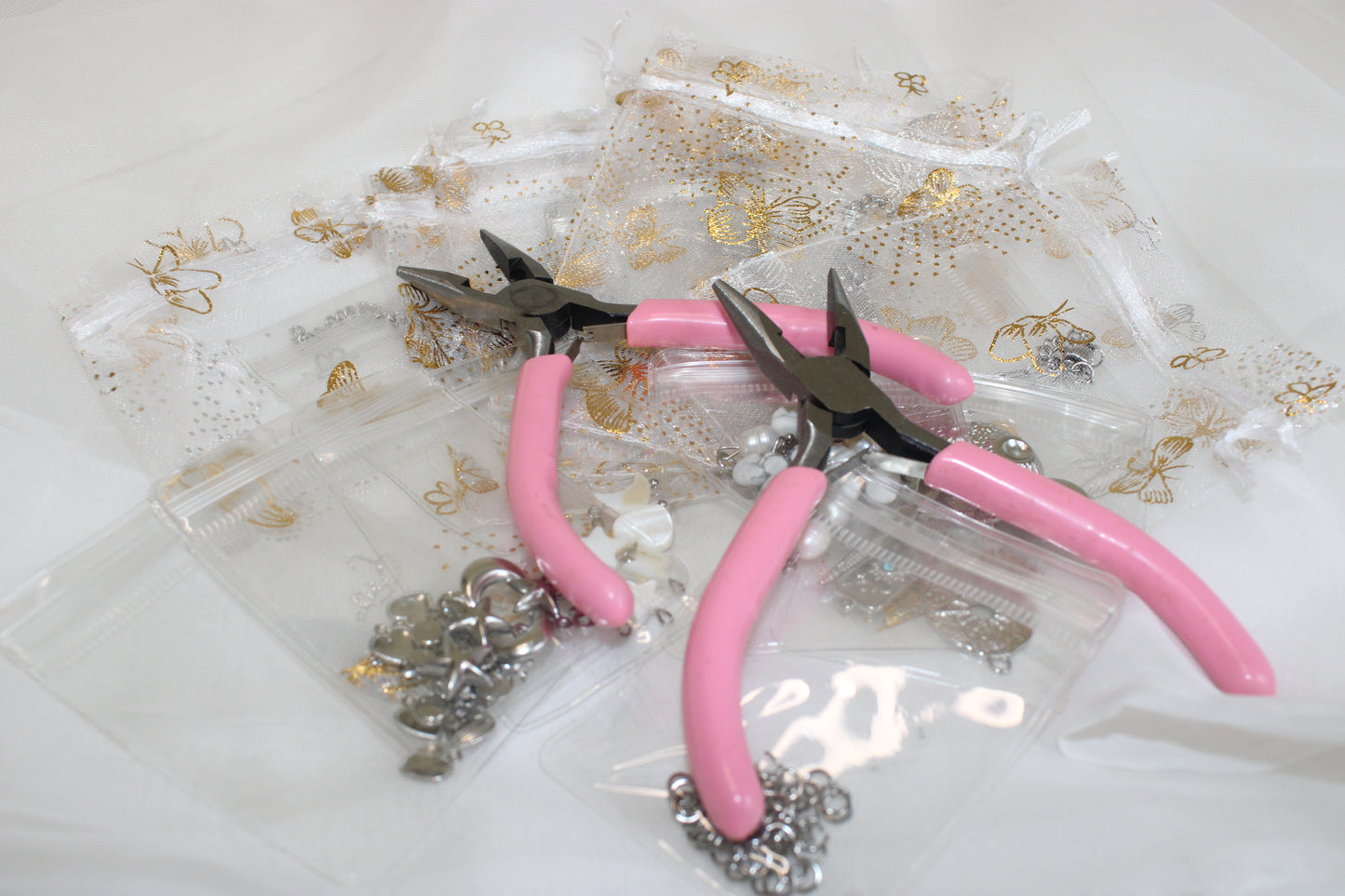"Elina" Charm Party Box