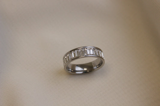 Lilian Ring White Silver
