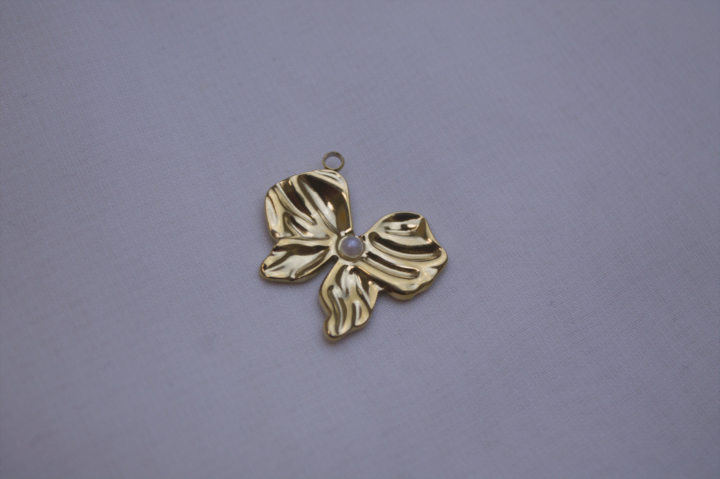 Gold Pearl Textured Bow Charm