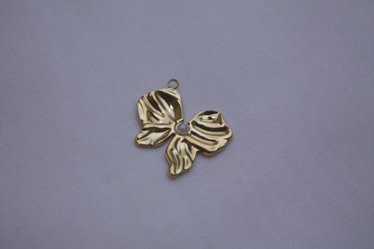 Gold Pearl Textured Bow Charm