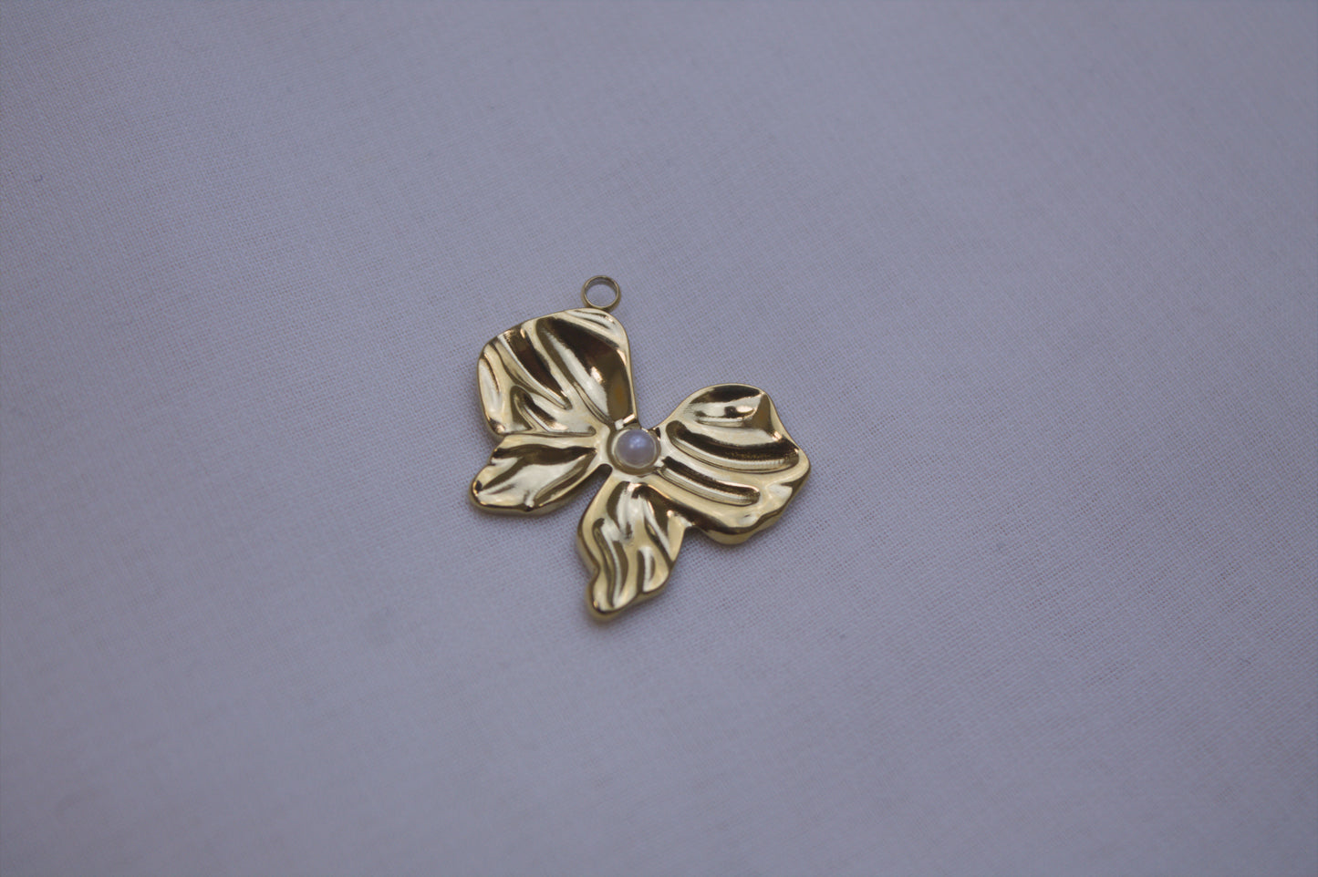 Gold Pearl Textured Bow Charm
