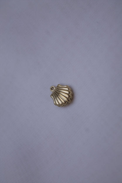 Classic Gold Scallop Shell Charm