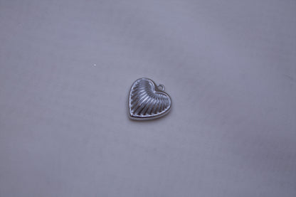 Classic Silver Fluted Heart Charm