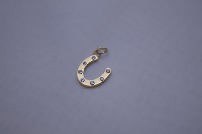 Classic Gold Horseshoe Charm