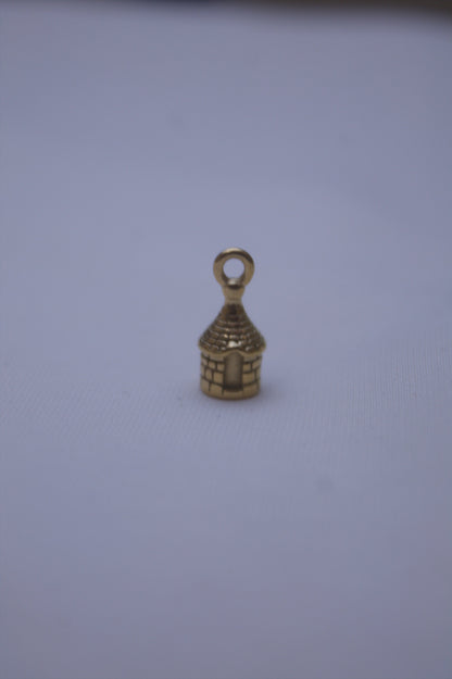 Classic Gold Cottage House Charm