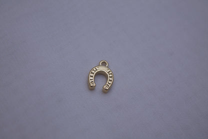 Classic Gold Horseshoe Charm