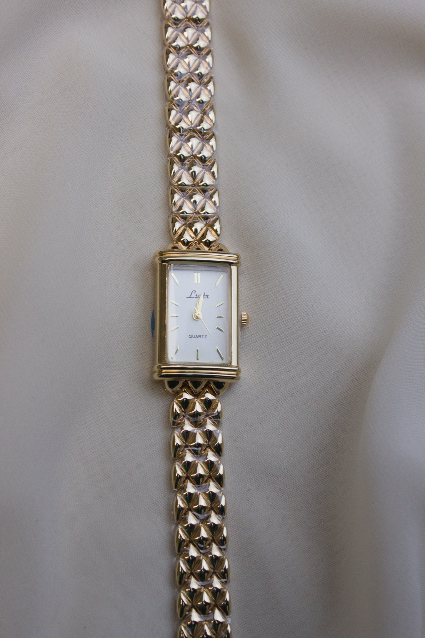Lyntr Gold Rectangular Chainmail Watch (photo 1)