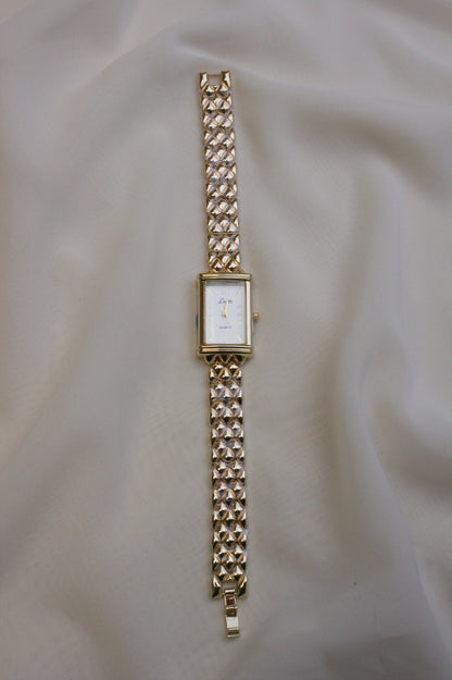 Lyntr Gold Rectangular Chainmail Watch (photo 3)