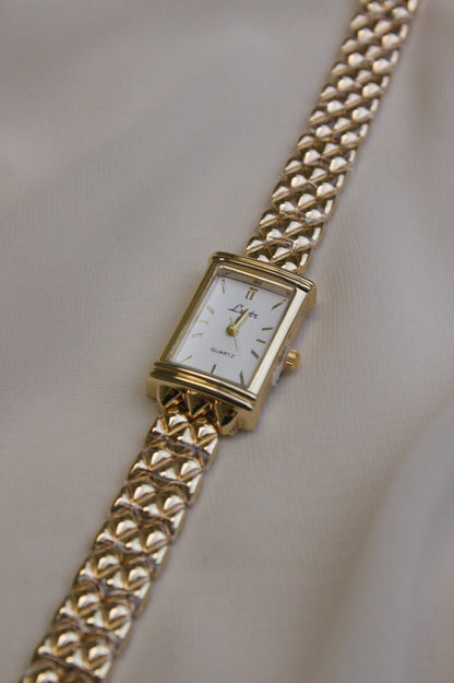 Lyntr Gold Rectangular Chainmail Watch (photo 8)