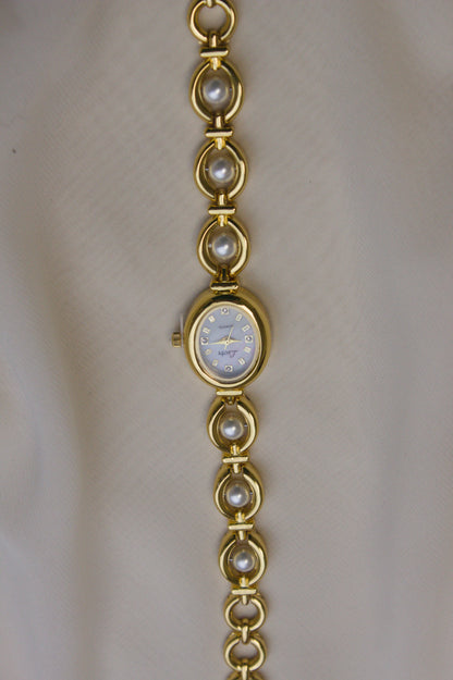 GEDI Gold Oval Pearl-Loop Watch (photo 3)
