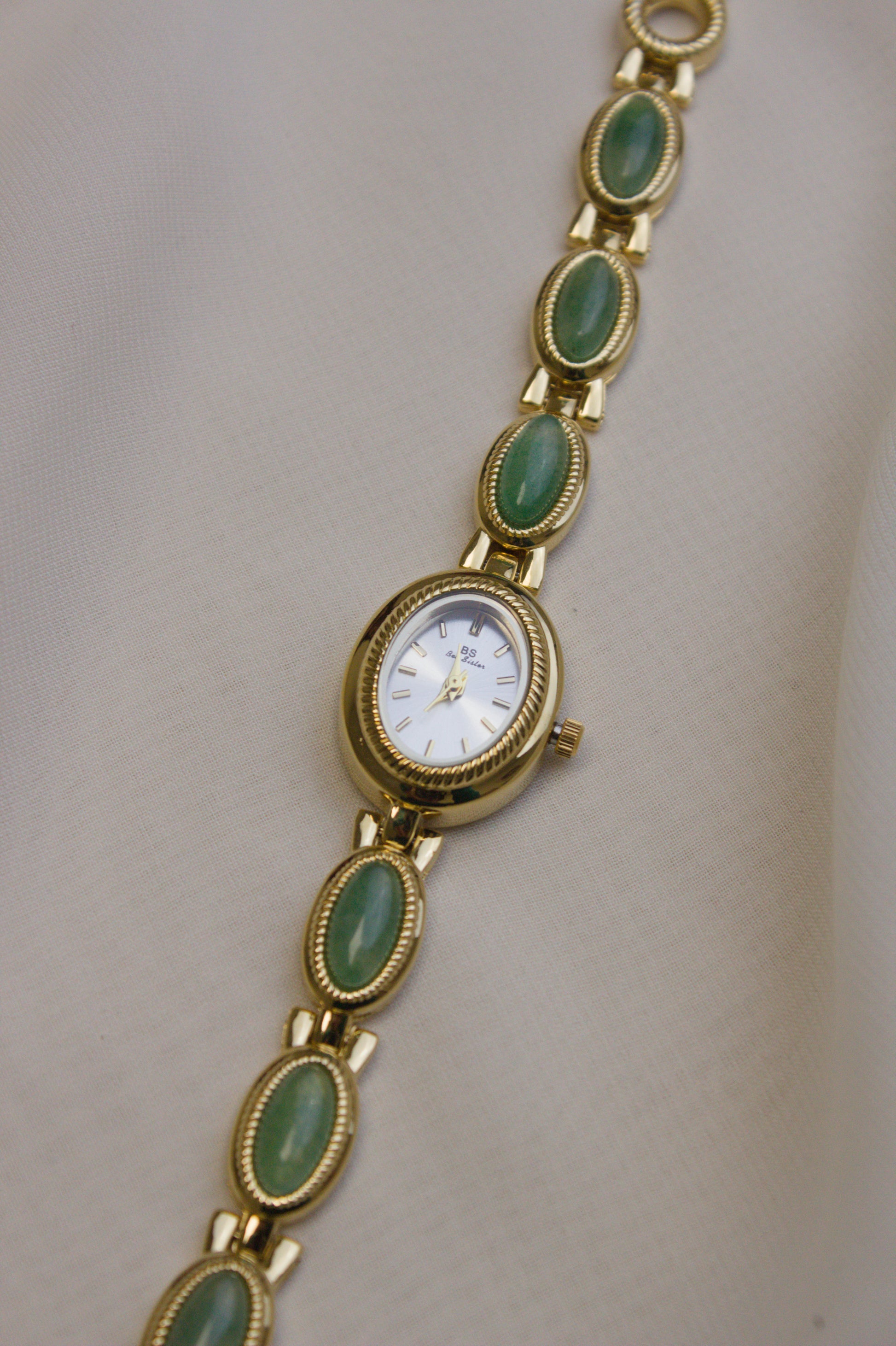 GEDI Gold Oval Jade-Loop Watch (photo 3)