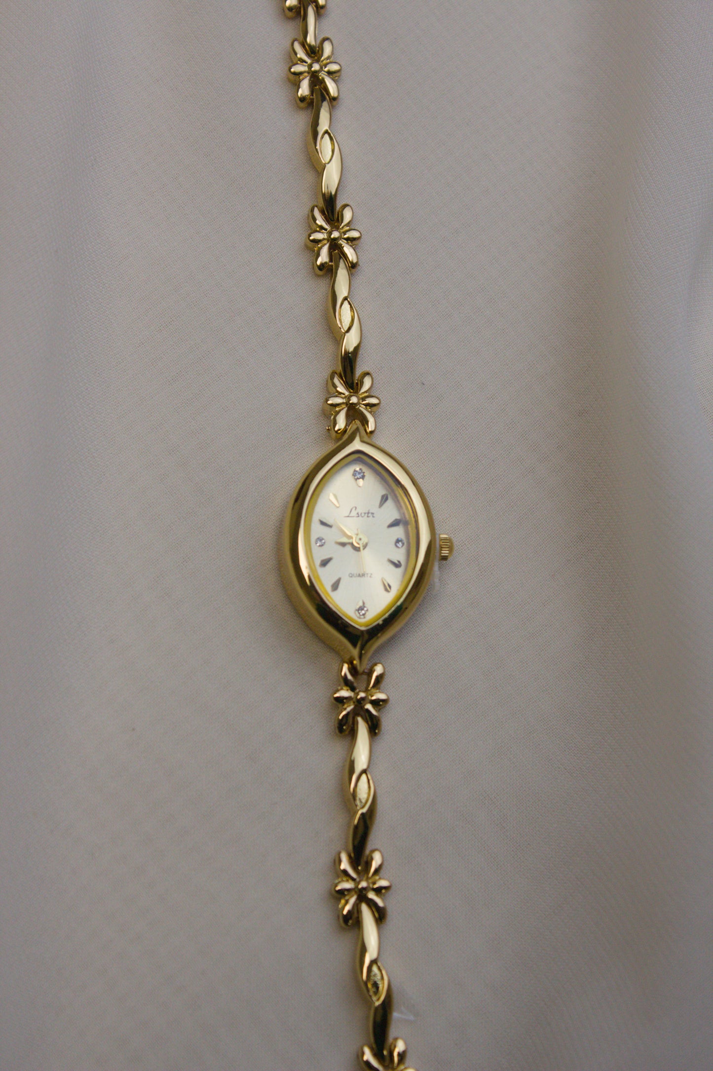 Marquise Gold Floral-Link Watch (photo 5)