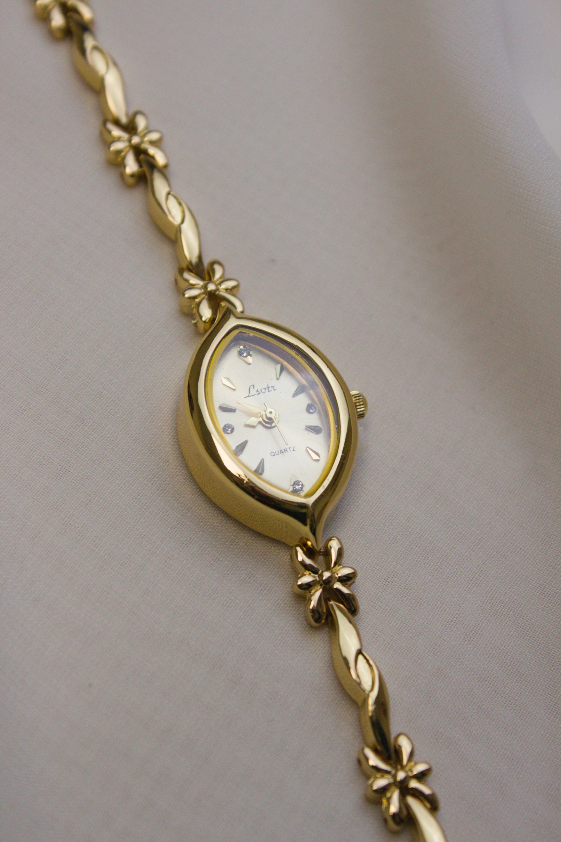 Marquise Gold Floral-Link Watch (photo 7)