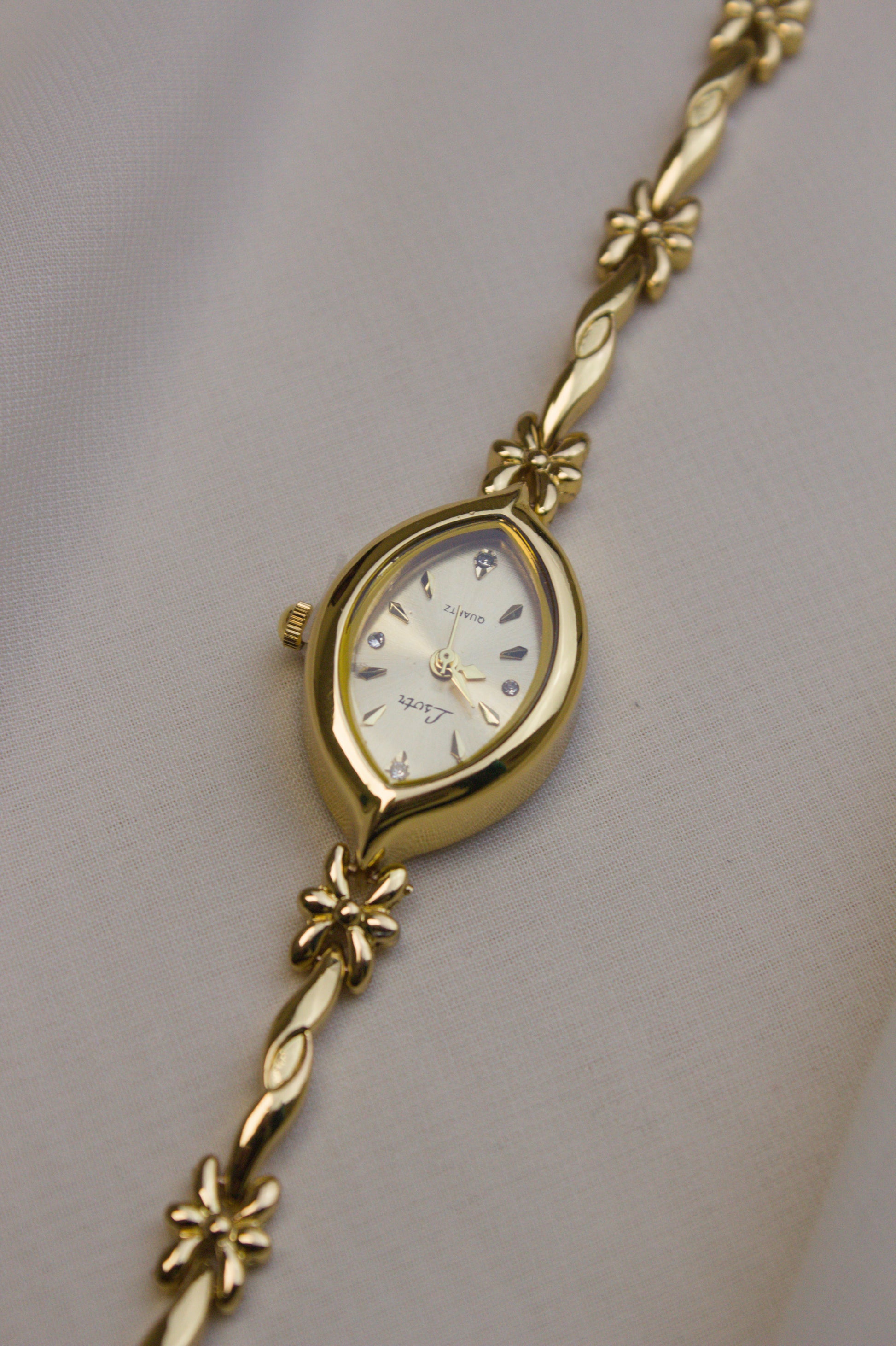 Marquise Gold Floral-Link Watch (photo 10)
