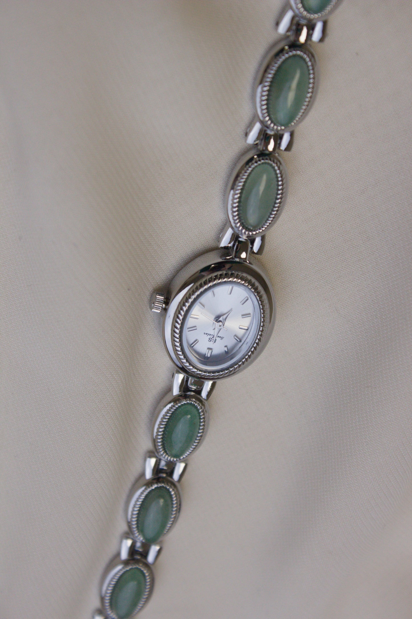 Silver Oval Jade Cabochon Watch (photo 3)