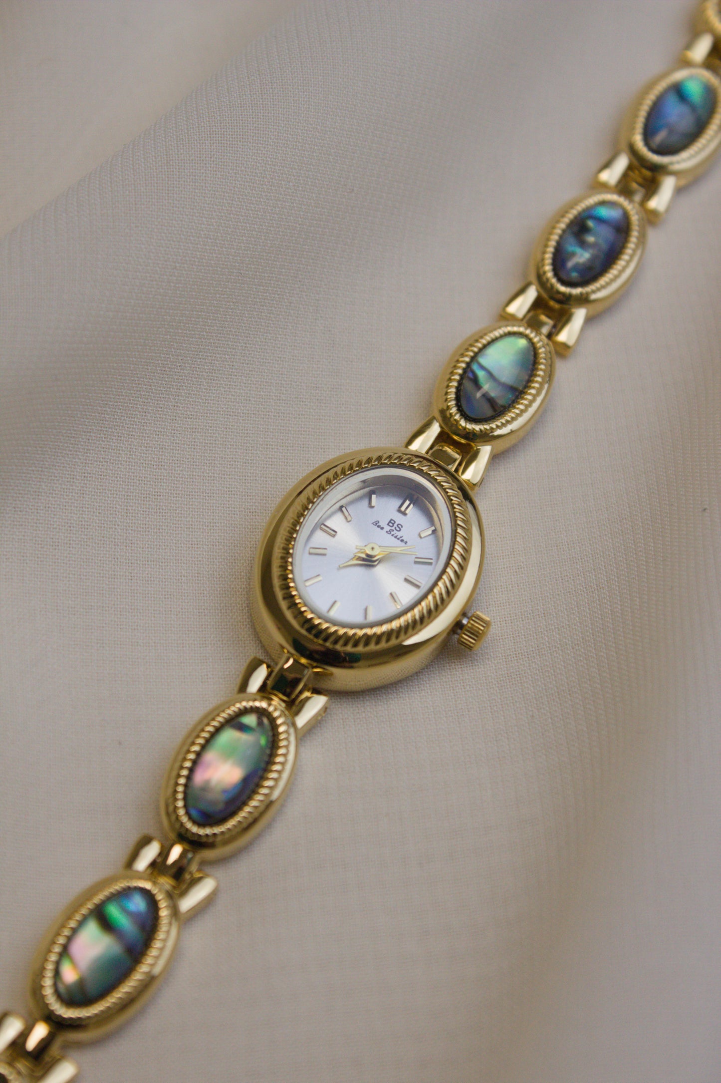 Gold Oval Abalone-Loop Watch (photo 5)