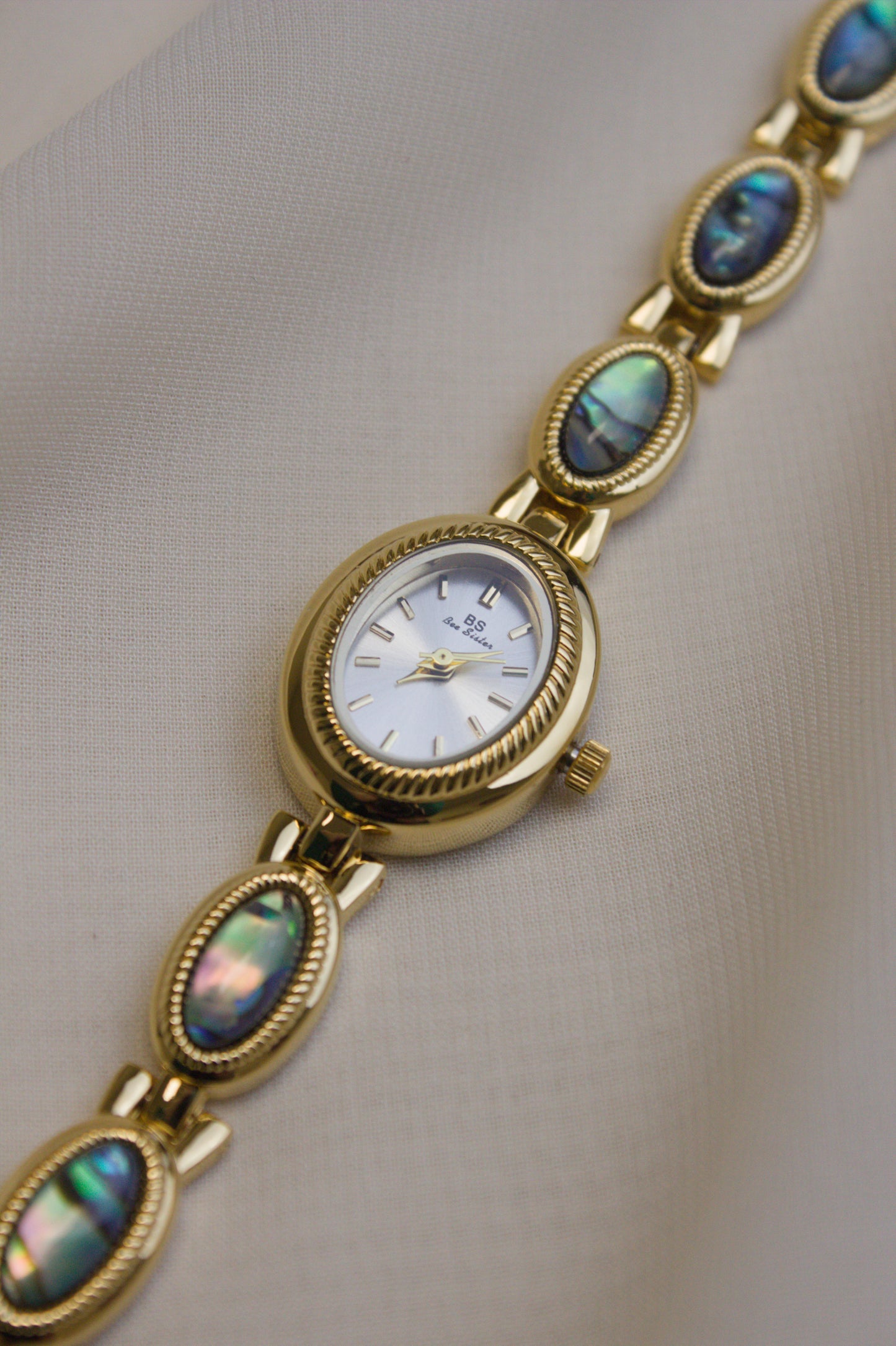 Gold Oval Abalone-Loop Watch (photo 6)
