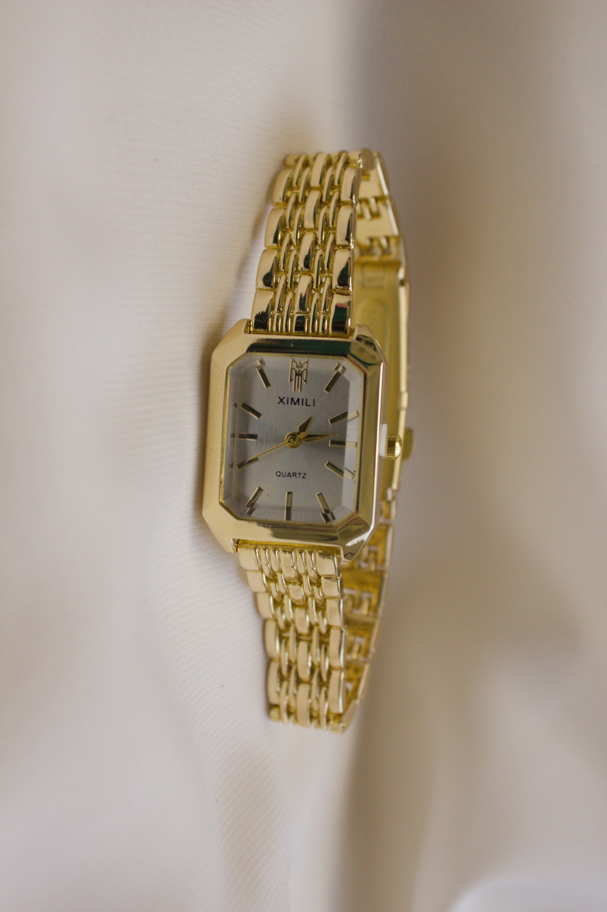 Silver Round Rainbow Gem Watch (photo 13)