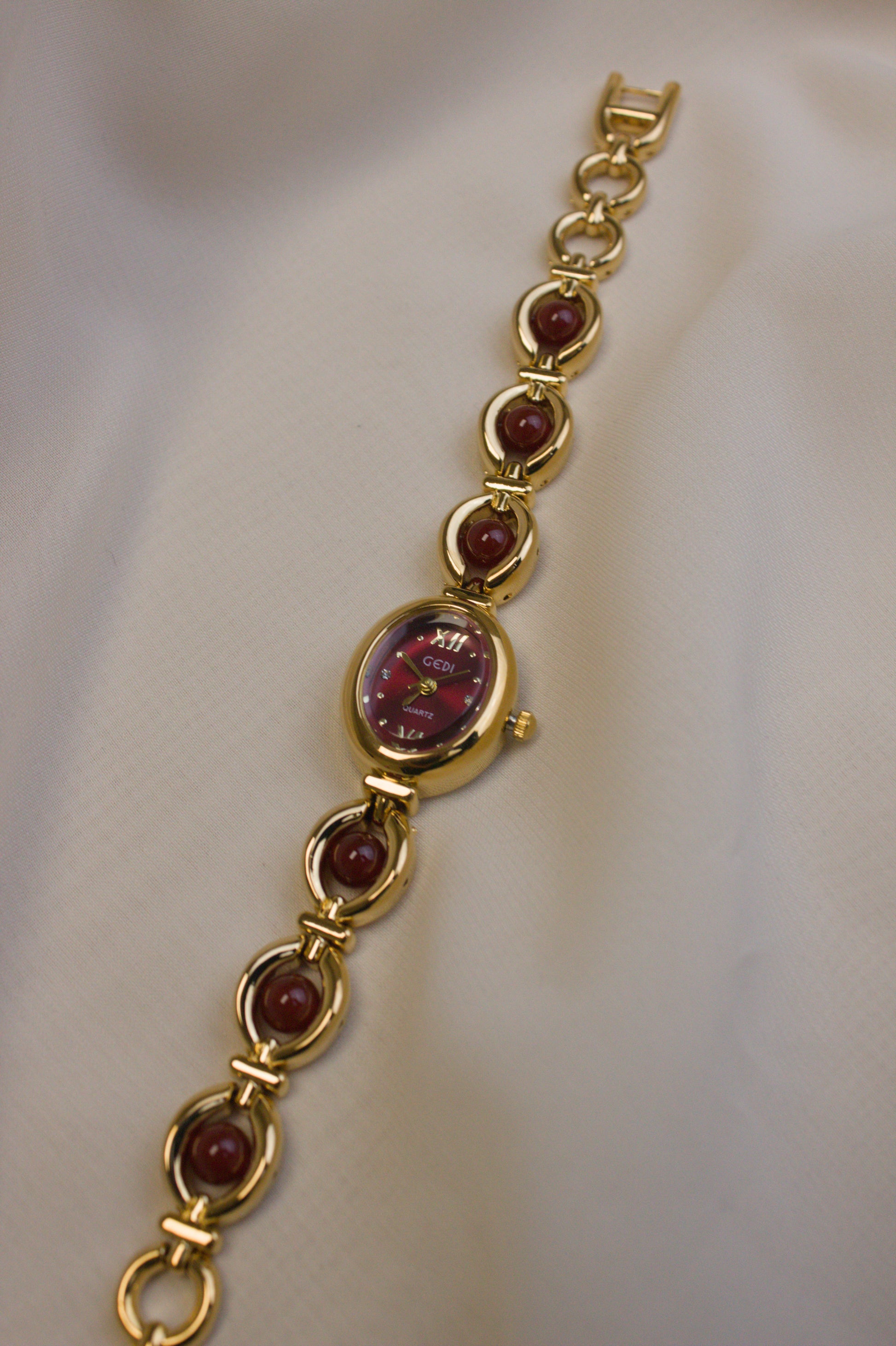 GEDI Gold Oval Garnet-Loop Watch (photo 1)