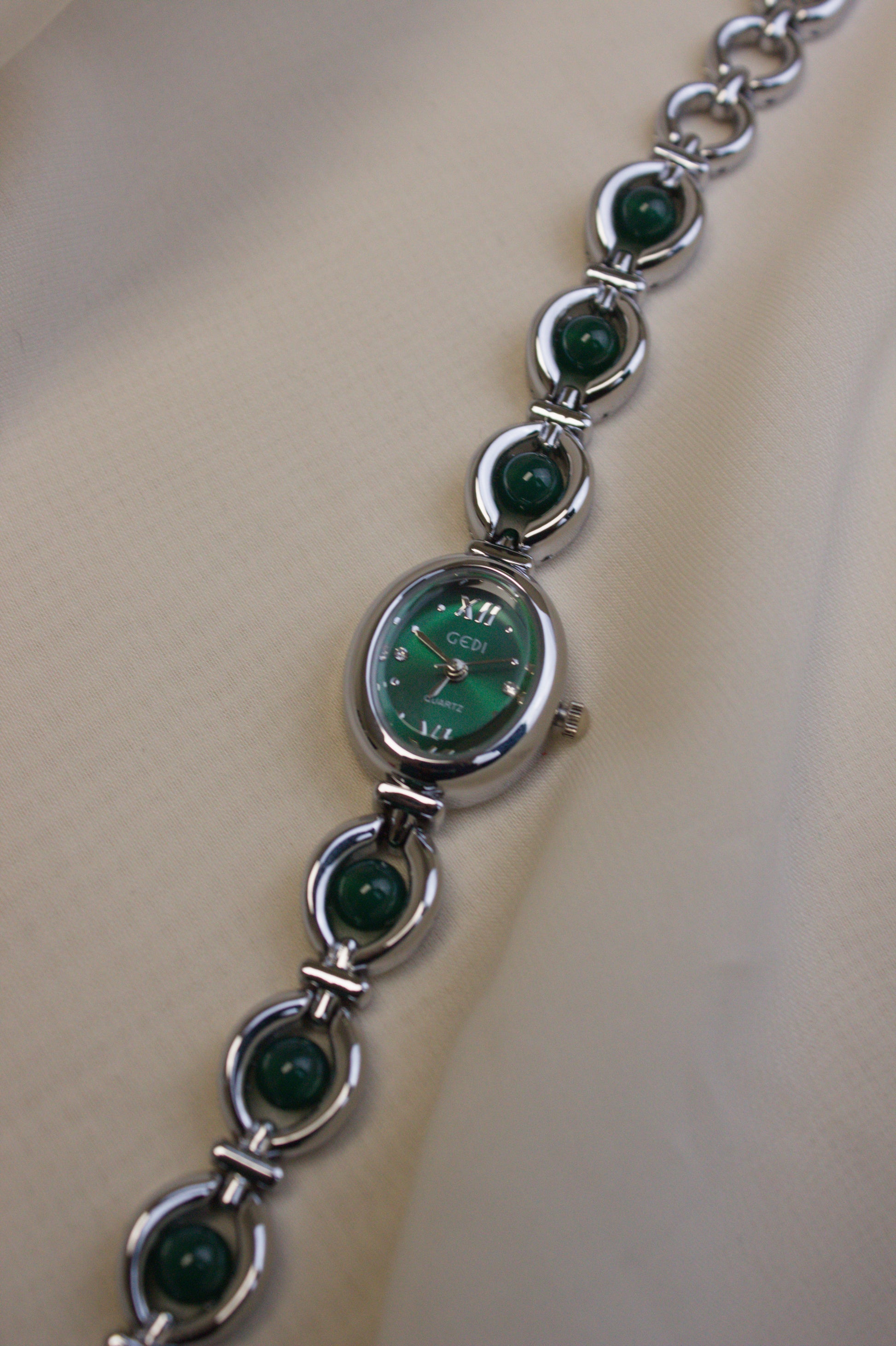 GEDI Gold Oval Garnet-Loop Watch (photo 7)