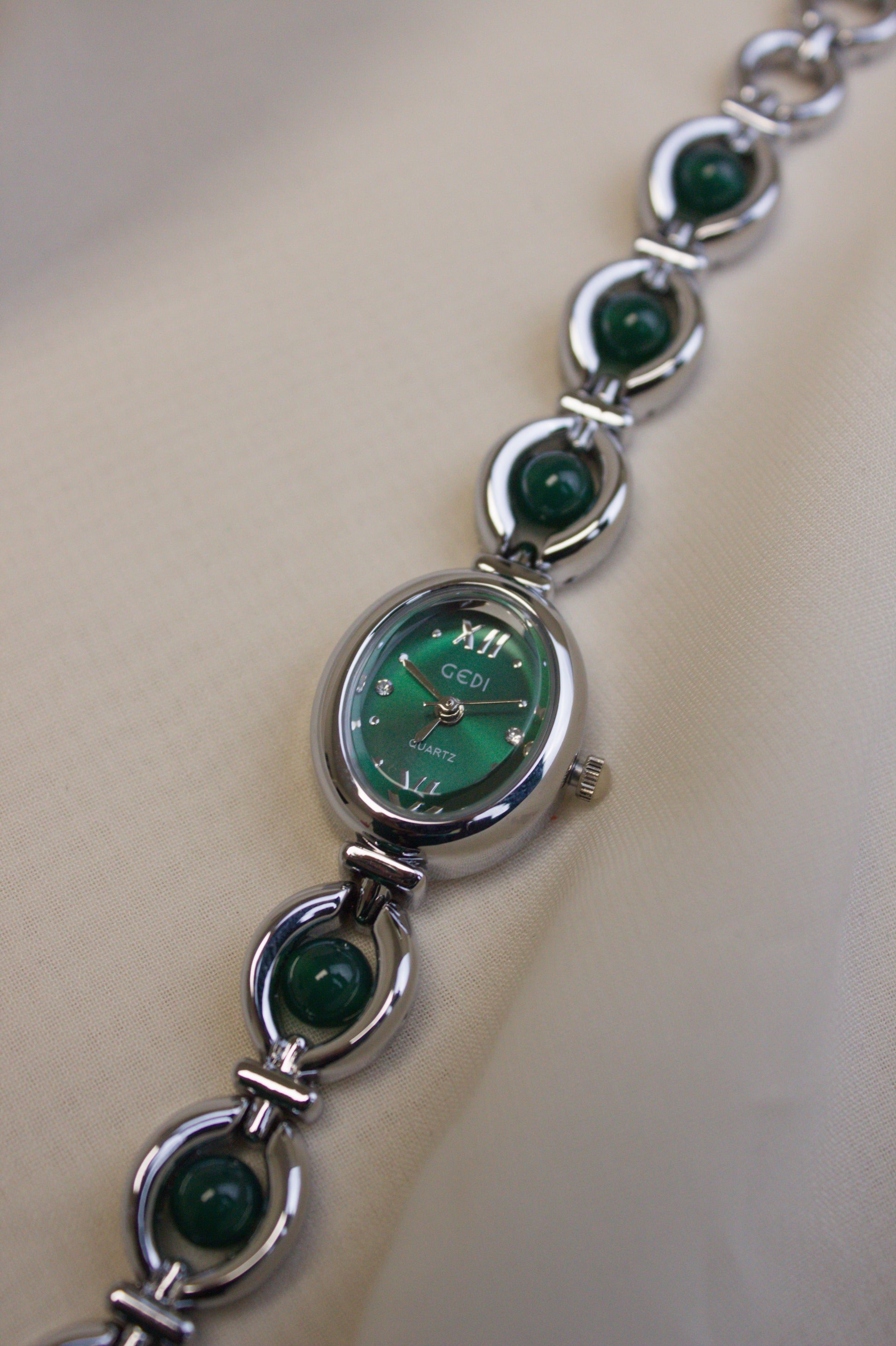 GEDI Gold Oval Garnet-Loop Watch (photo 9)