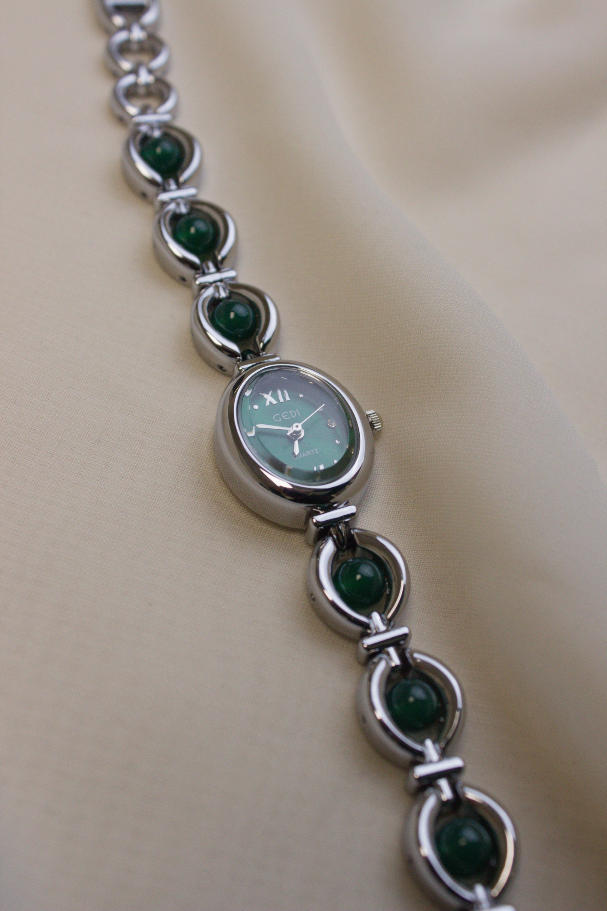 GEDI Gold Oval Garnet-Loop Watch (photo 10)