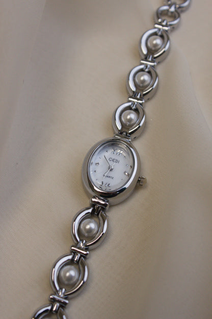 GEDI Silver Oval Pearl-Loop Watch (photo 1)
