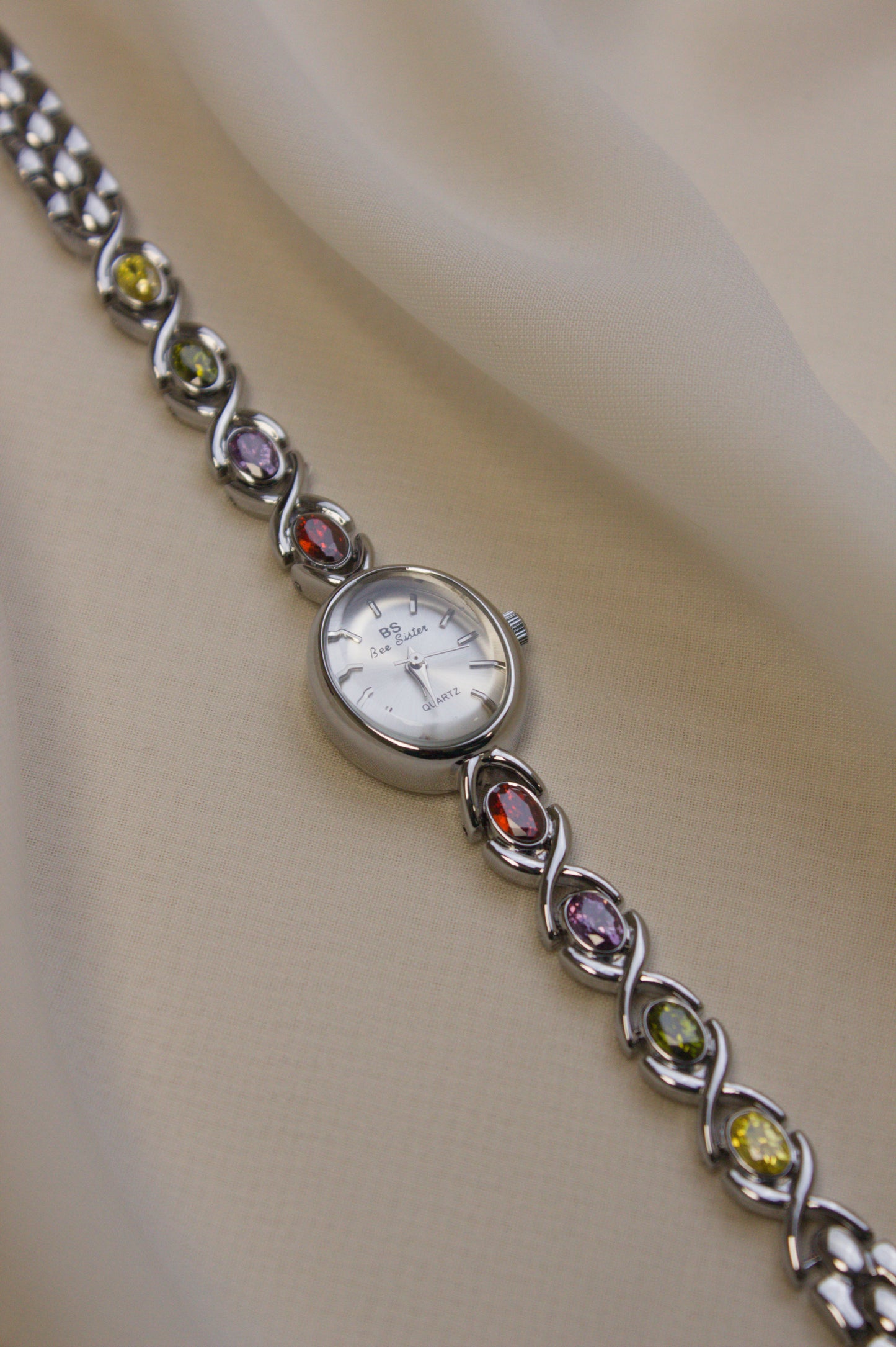 GEDI Gold Oval Pearl-Loop Watch (Style 2) (photo 6)