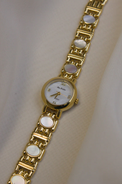 Gold Round Mother-of-Pearl Bar Watch (photo 1)