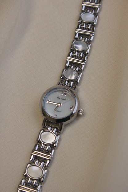 Gold Round Mother-of-Pearl Bar Watch (photo 12)