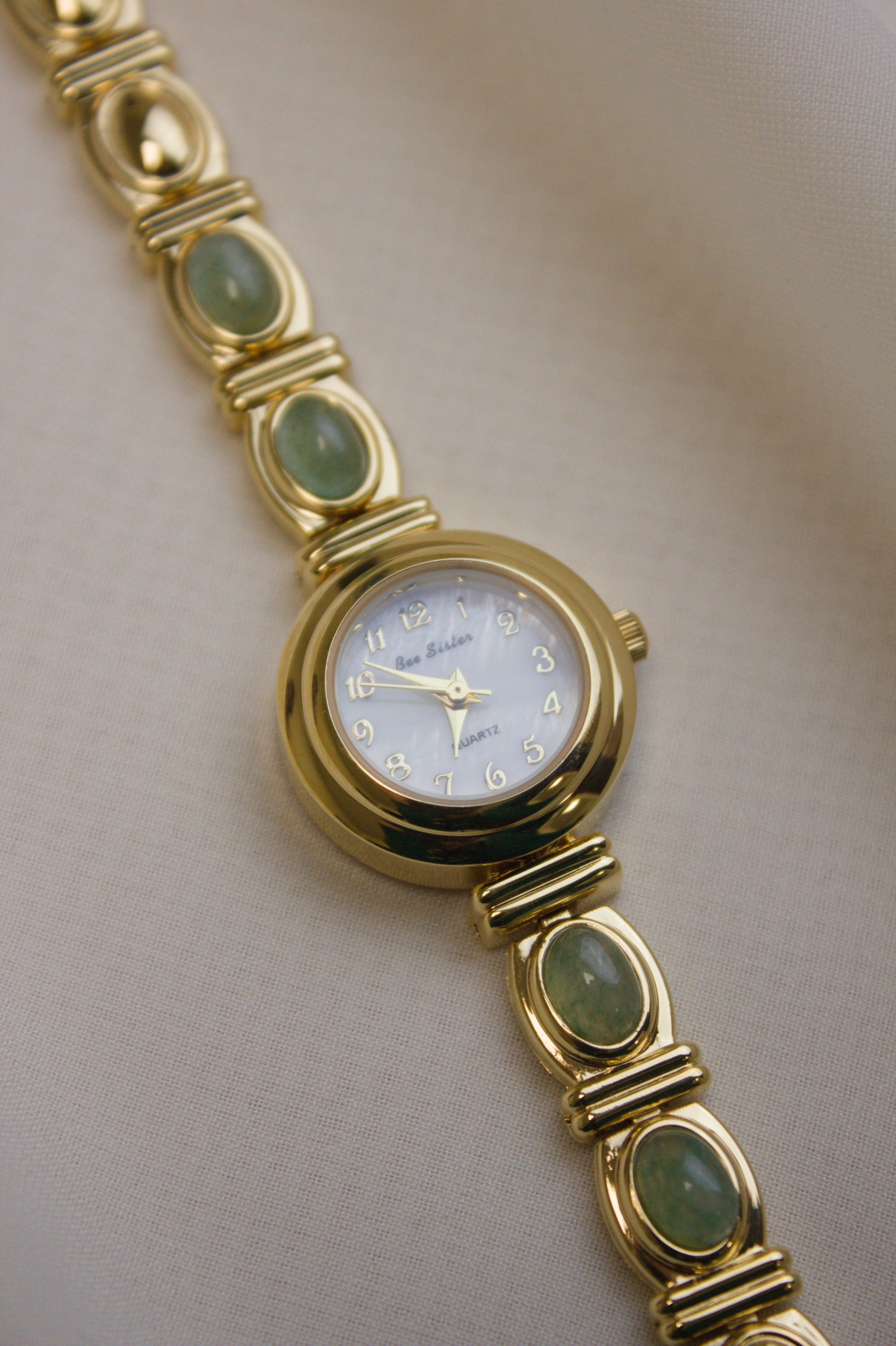 Gold Round Jade Bar Watch (photo 3)