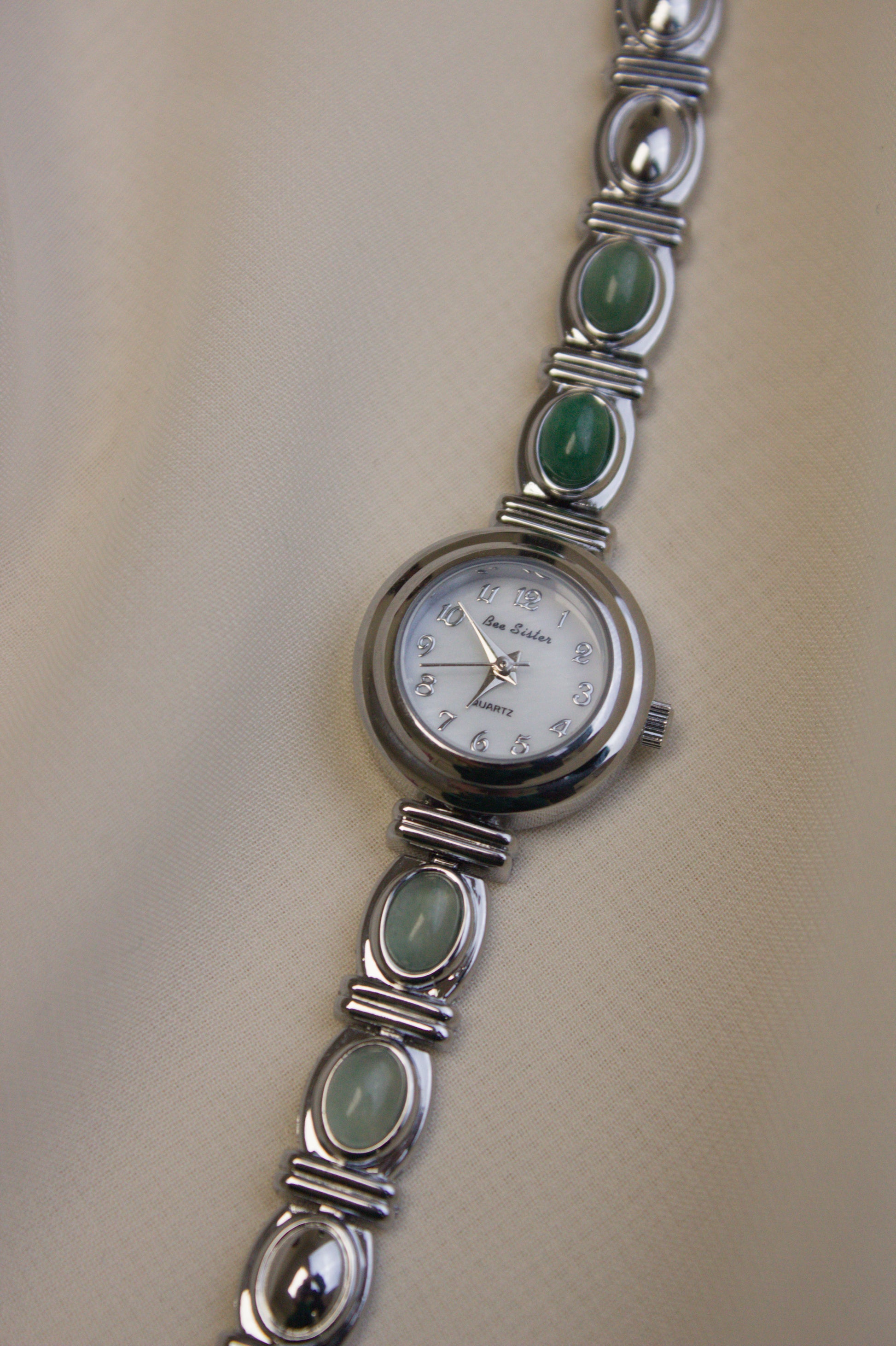 Gold Round Jade Bar Watch (photo 4)