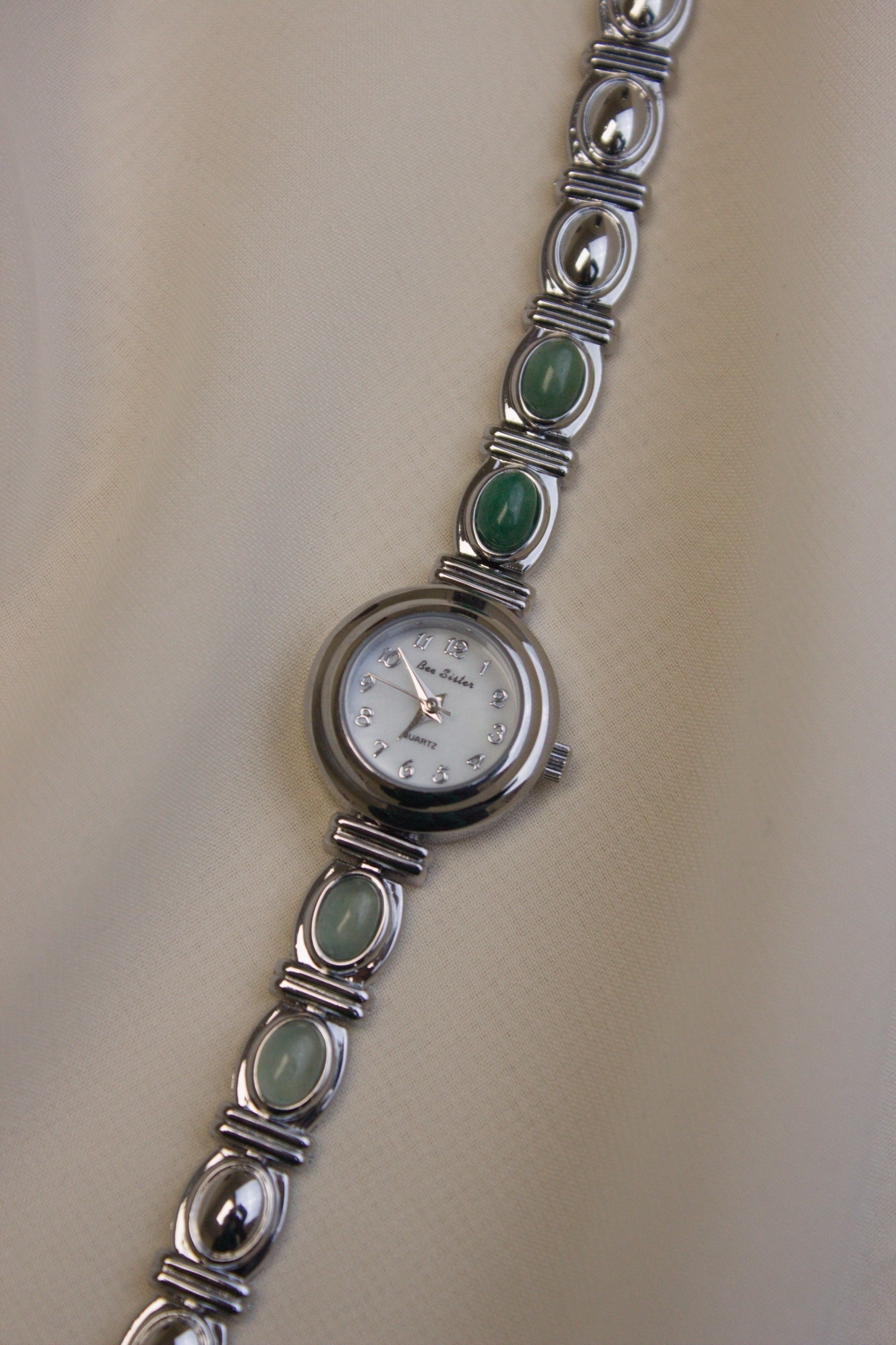Gold Round Jade Bar Watch (photo 6)