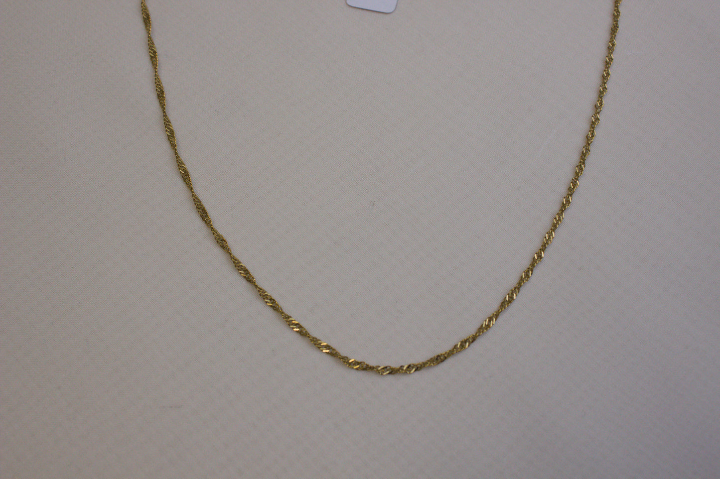 Dainty Gold Twist Necklace