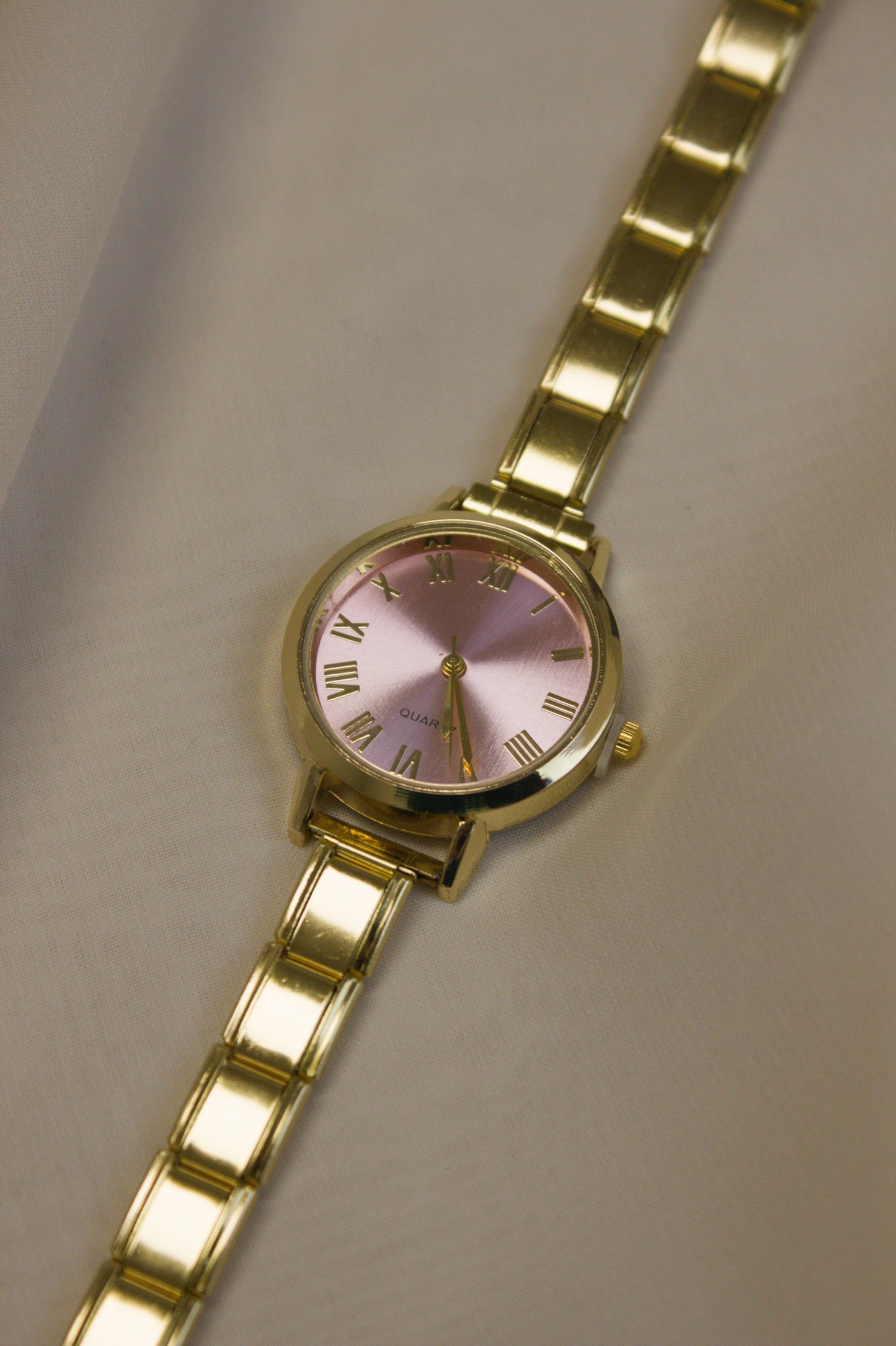 Gold Link Round Pink Roman Numeral Italian Watch