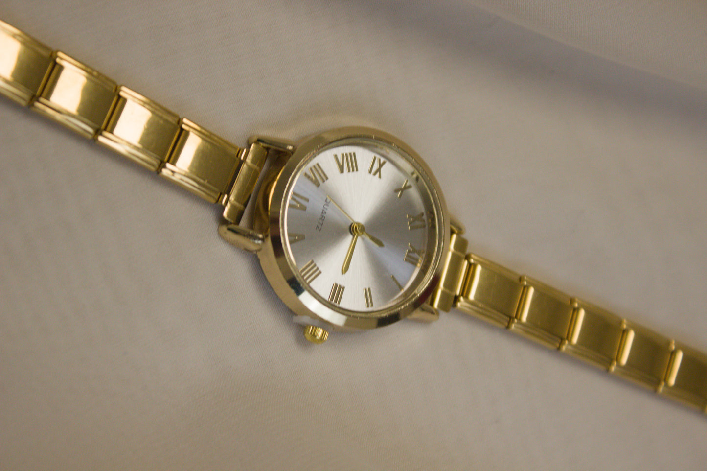 Gold Link Round Silver Full Roman Numeral Italian Watch