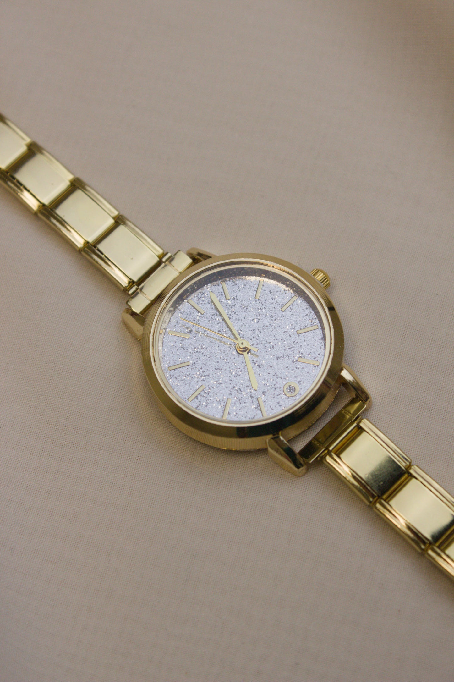 Gold Link Round Silver Glitter Dial Italian Watch