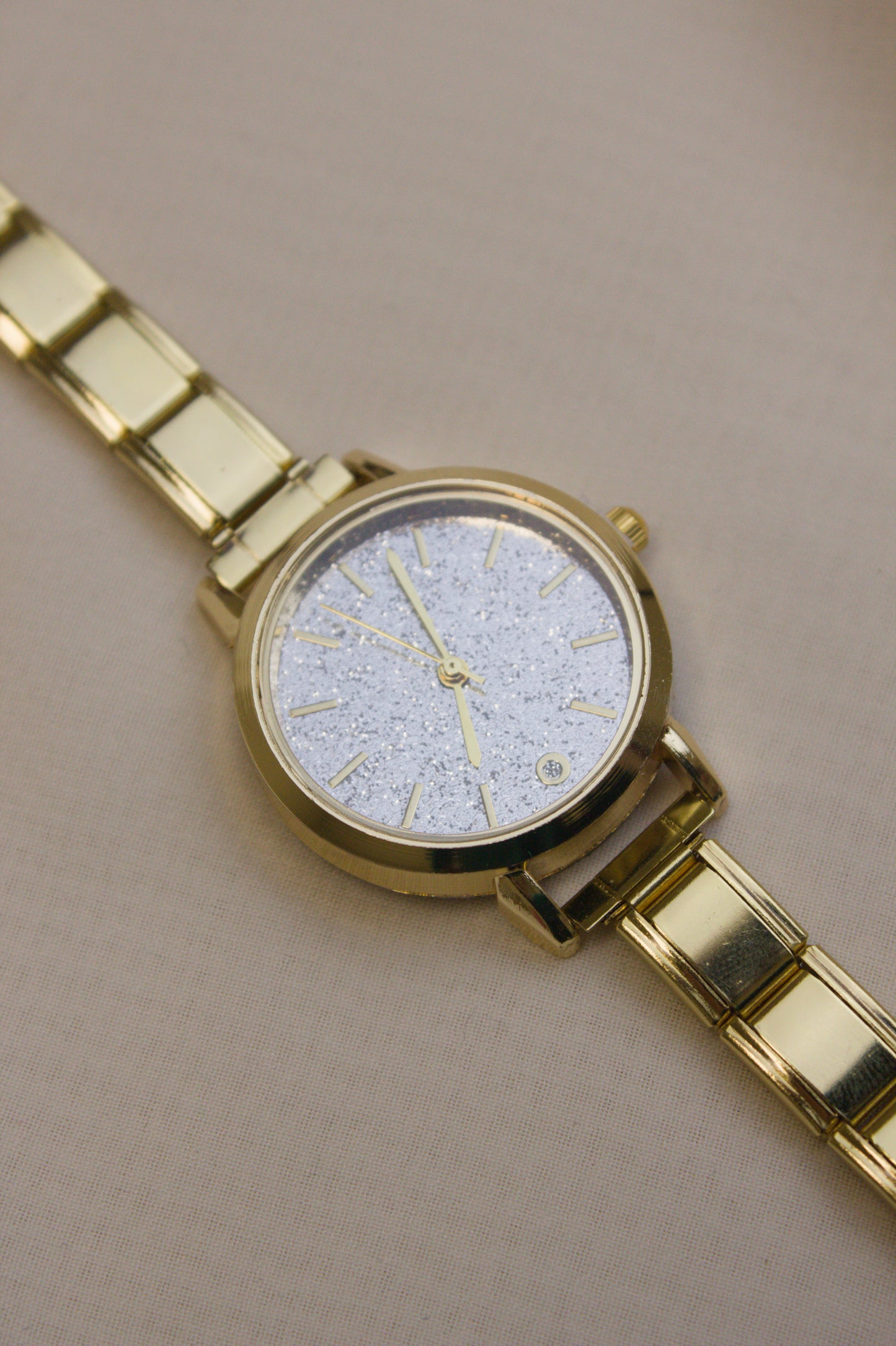 Gold Link Round Silver Glitter Dial Italian Watch