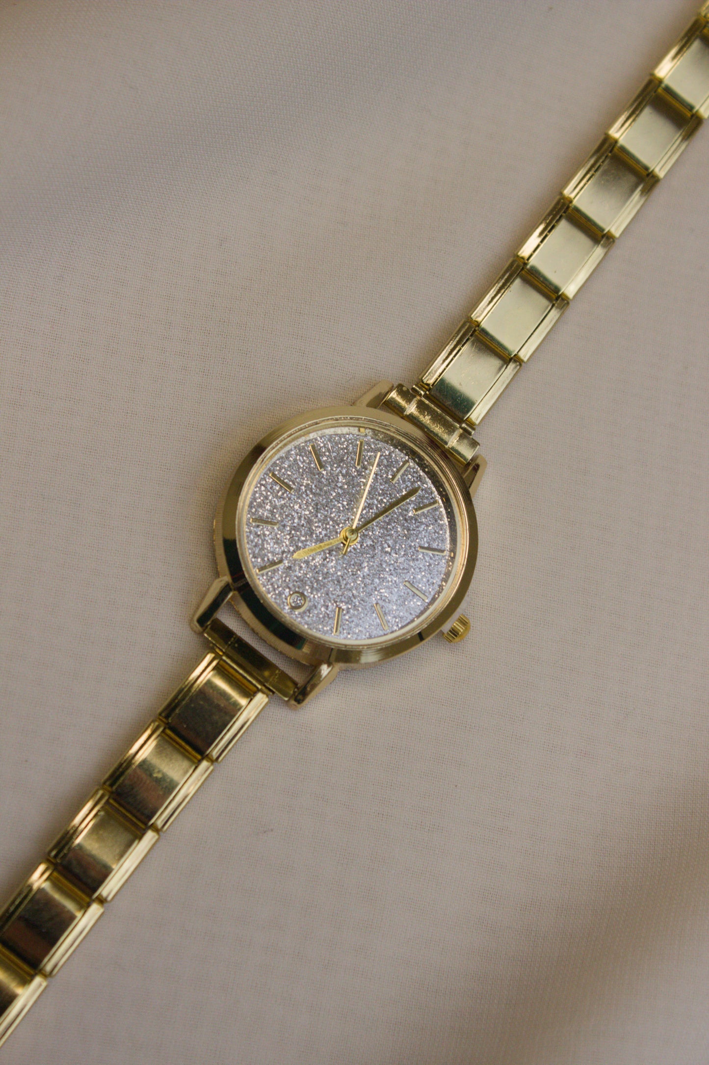 Gold Link Round Silver Glitter Dial Italian Watch
