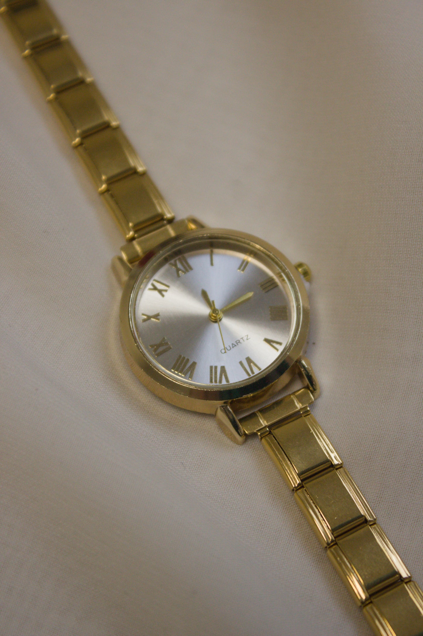 Gold Link Round Silver Roman Numeral Italian Watch