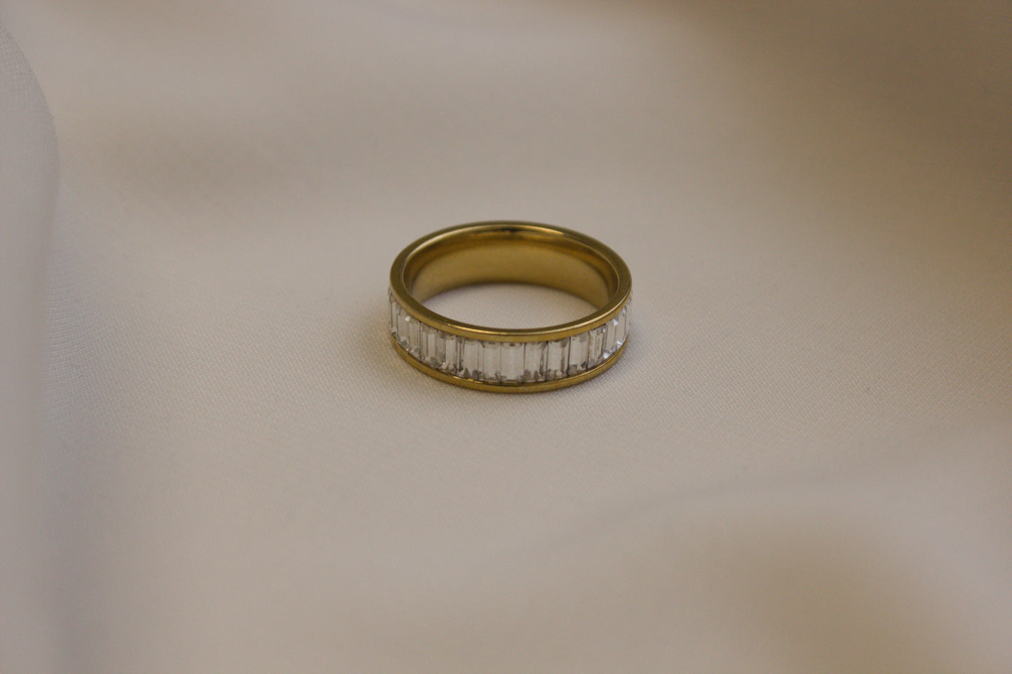 Lilian Ring White
