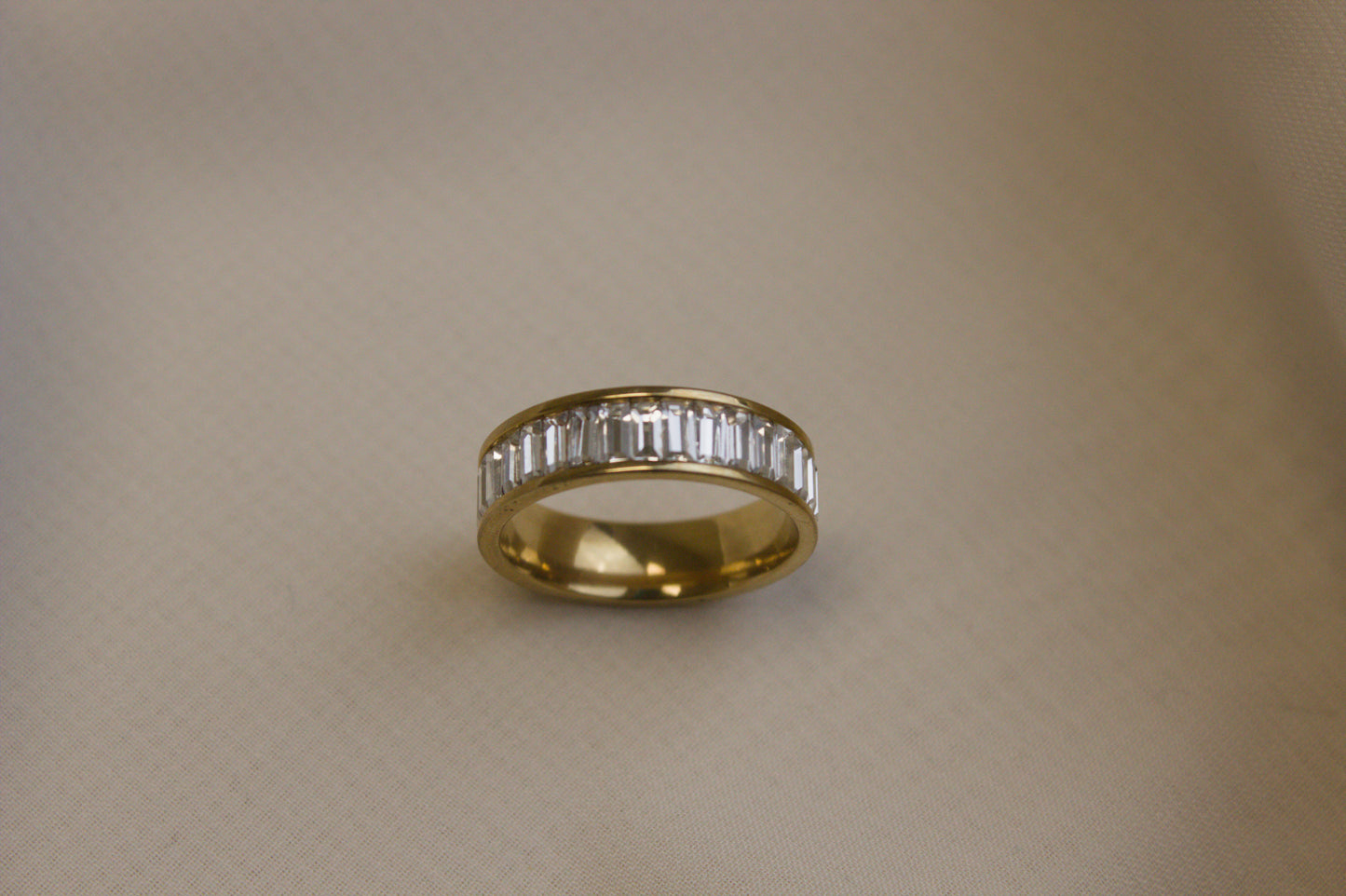 Lilian Ring White