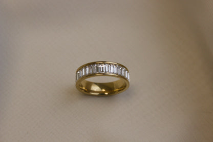 Lilian Ring White