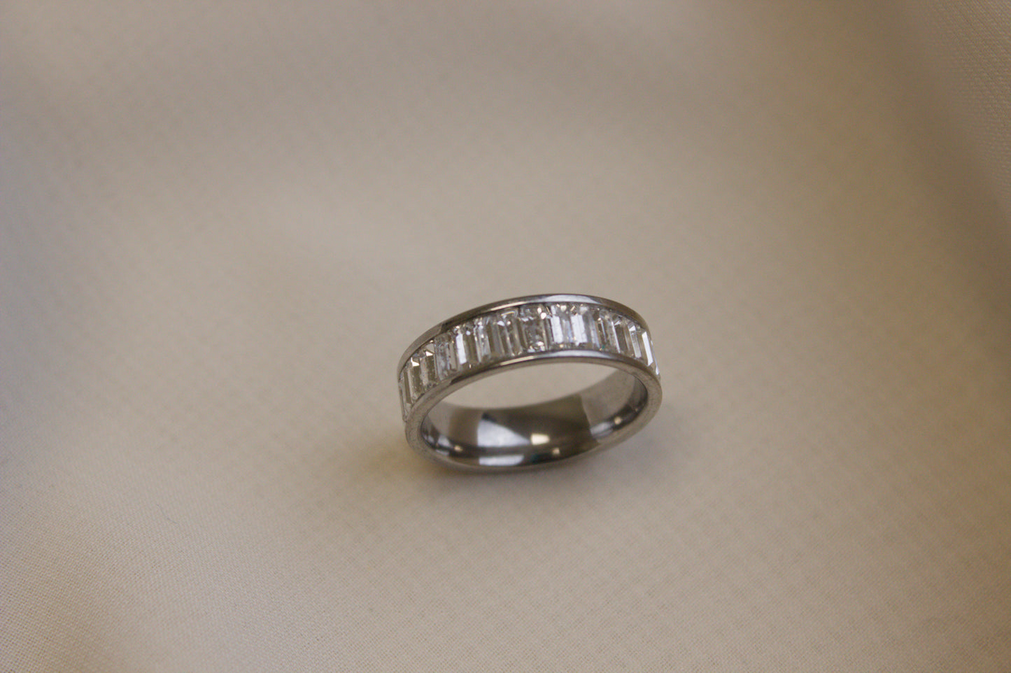 Lilian Ring White Silver